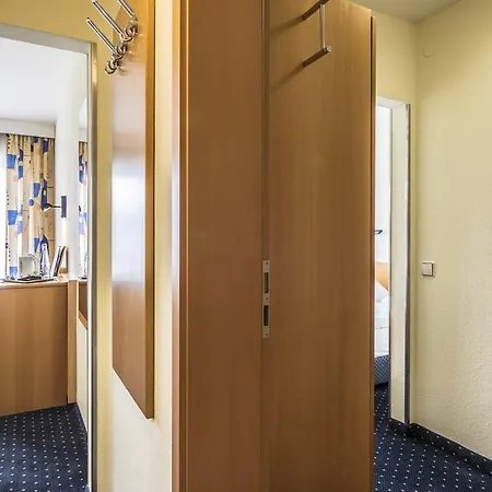 Hotel Garni Oberrhein 3*